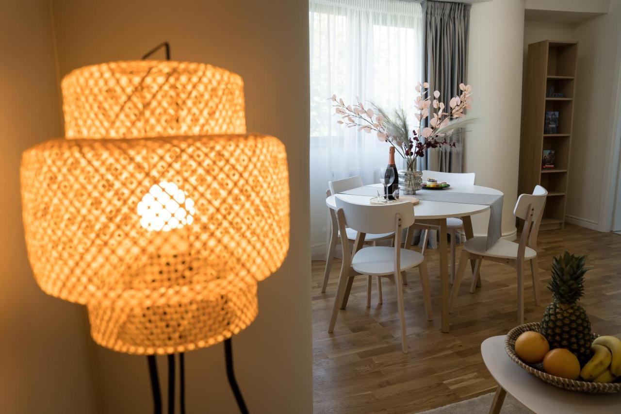 Azaleea Apartments Bucarest Extérieur photo