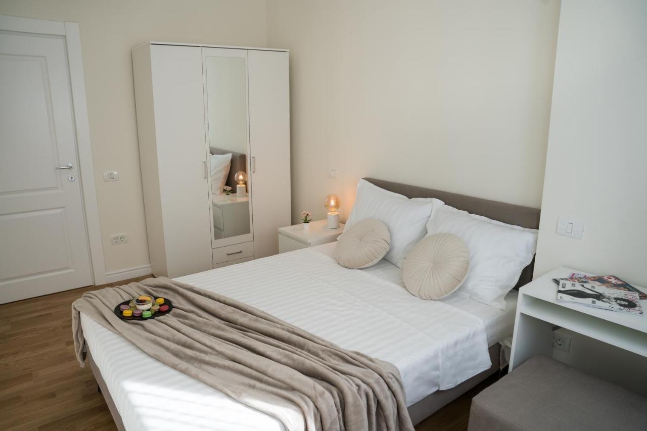 Azaleea Apartments Bucarest Extérieur photo