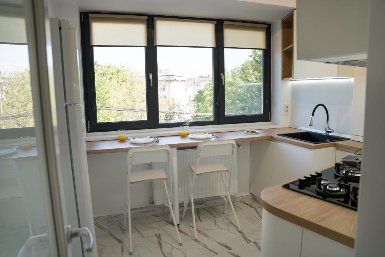 Azaleea Apartments Bucarest Extérieur photo