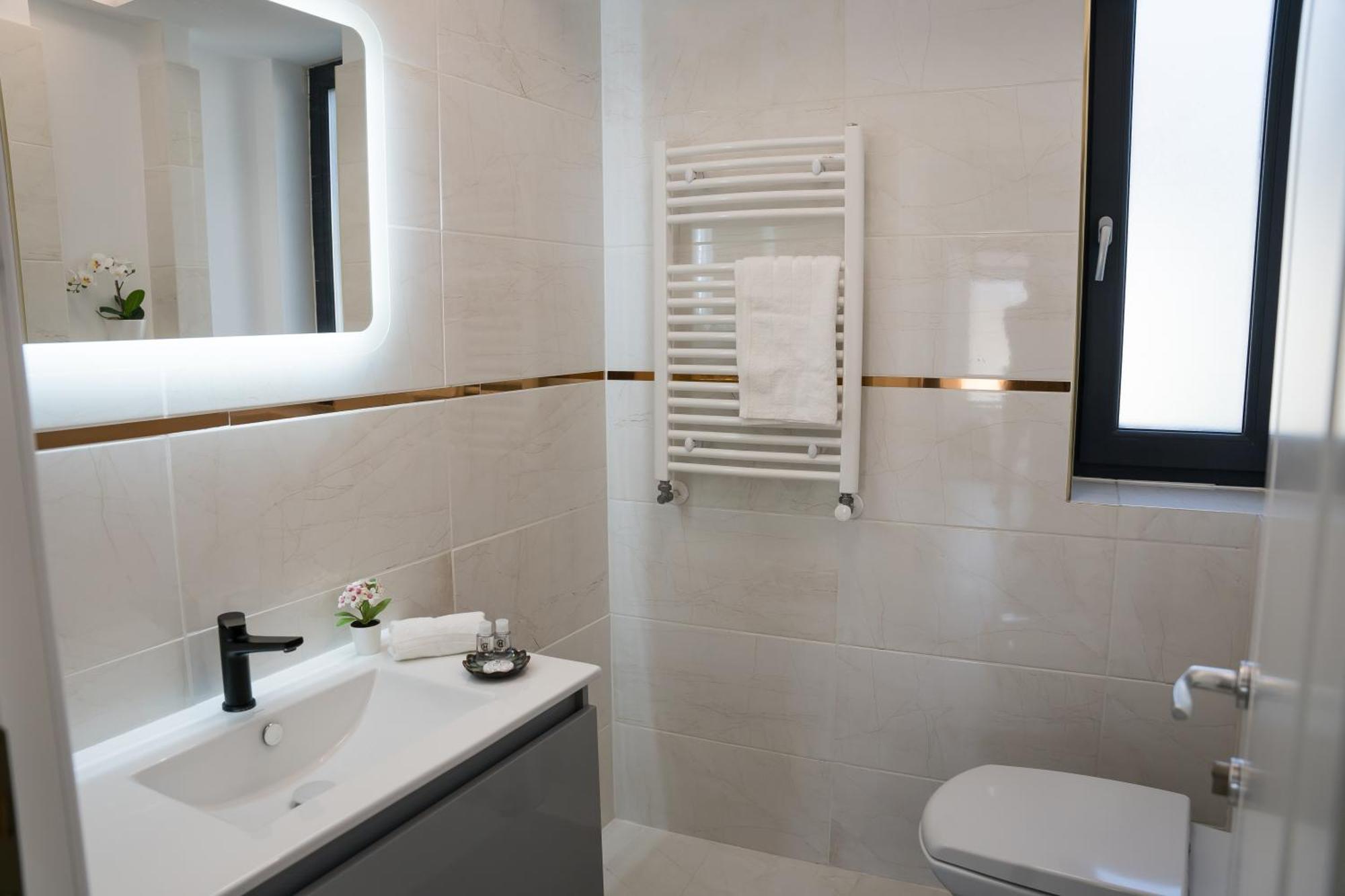 Azaleea Apartments Bucarest Extérieur photo